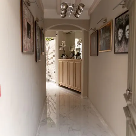 Aparthotel Faces Art 4*