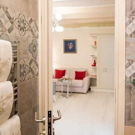 Faces Art Lejlighedshotel 4*