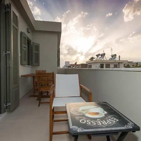 Faces Art Lejlighedshotel 4*