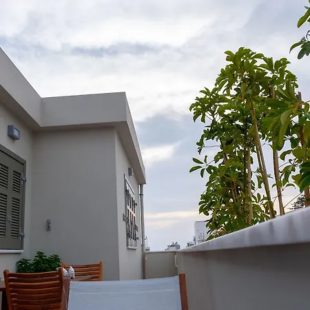 Lejlighedshotel Faces Art